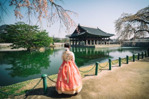 Young Asian woman traveler