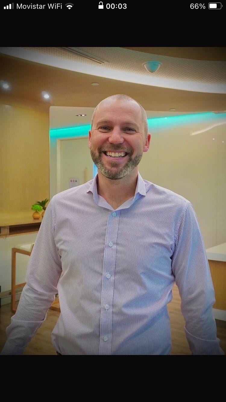  Neil Rogan